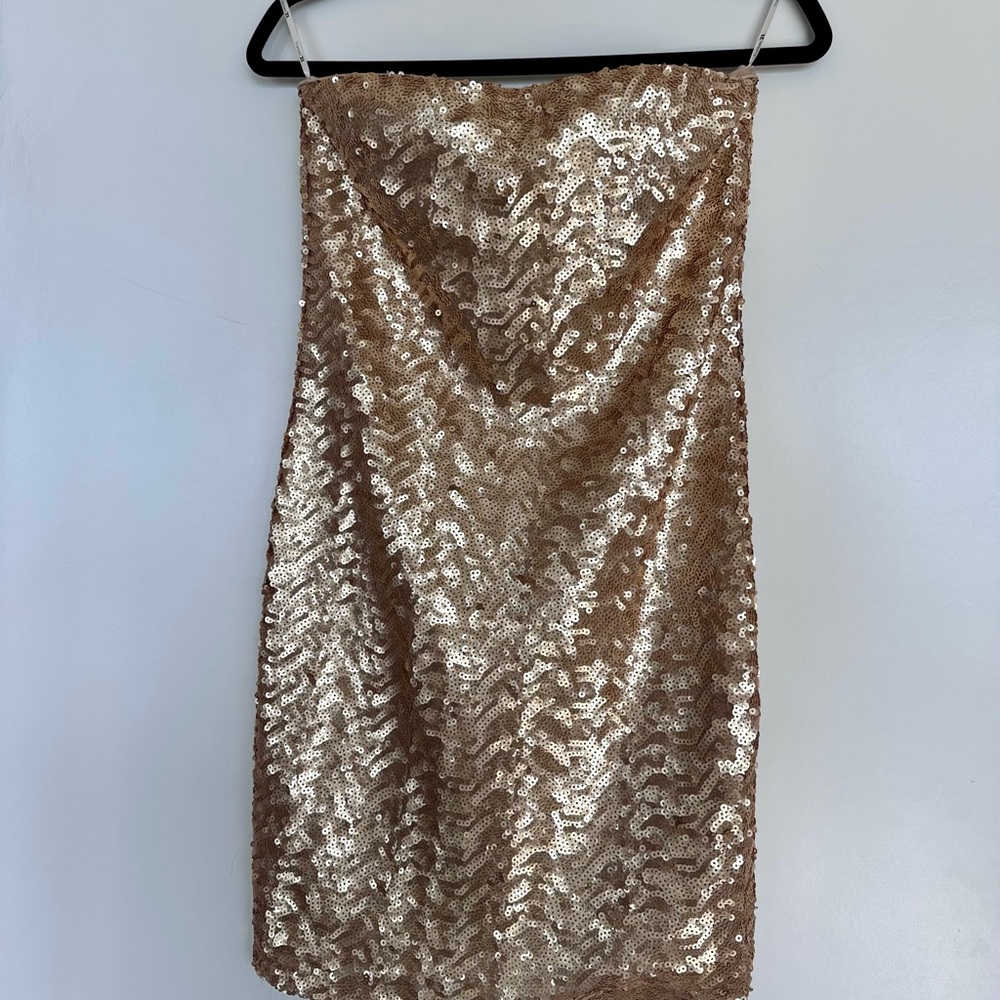 Elegant Gold Sequin Dress